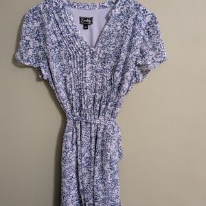 😍$10 WHEN BUNDLED😍Everly Blue and White Floral Midi Dress